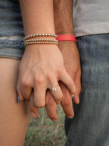 mobile - carousel-hero-element image-1